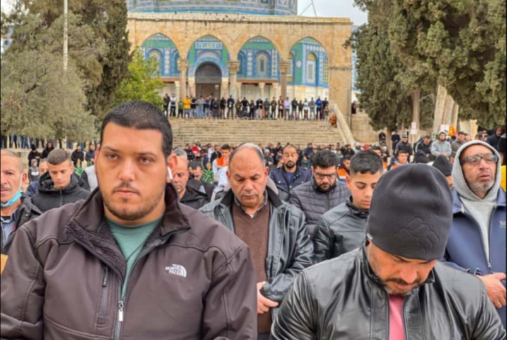  40 ألف مُصلٍ يؤدون صلاة الجمعة في المسجد الأقصى