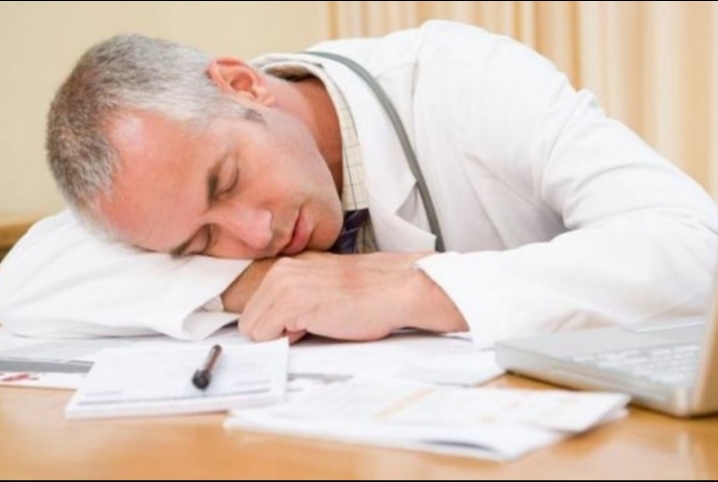  دراسة: “إدمان العمل” قد يقود للإصابة بالاضطرابات النفسّية