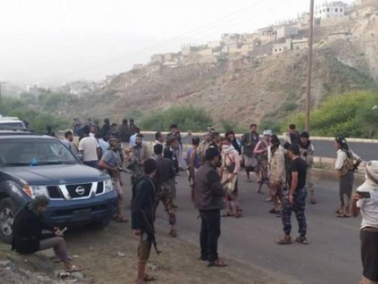  تبادل 194 أسيراً بين المقاومة اليمنية و”الحوثيين” في تعز