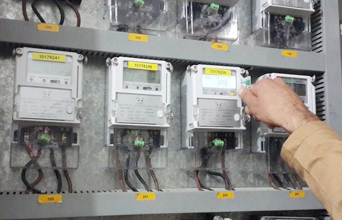  شاهد.. آلية عمل عدادات الكهرباء وكيفية شحنها بكروت