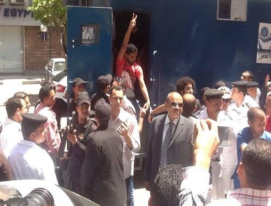  سياسيون يطالبون بالإفراج عن معتقلي الأرض ومقاضاة كل من قال “تيران وصنافير” سعودية