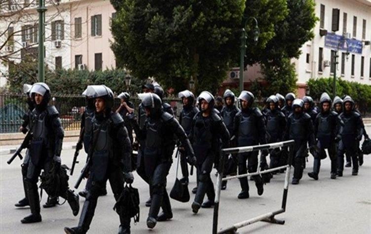  رعب الانقلاب.. تكثيف أمني في محيط وزارة التربية والتعليم تحسبًا لتظاهرات الطلاب