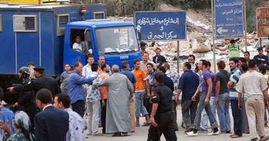  شاهد.. أهالي منشأة ناصر عن نقلهم للأسمرات: وعود السيسي فنكوش