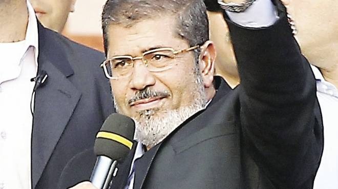  من نقيب المعلمين بالشرقية إلى الرئيس مرسي: سلام عليك يا رمز الثورة