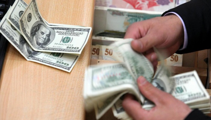  الدولار يواصل الارتفاع في السوق السوداء .. تعرف علي السعر الحالي