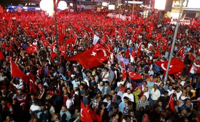  وزراة التربية التركية تفصل 15 ألفًا من موظفيها