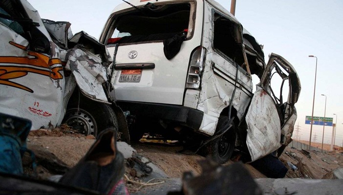  بالاسماء.. مصرع 2 وإصابة 12 آخرين في تصادم بصحراوي بني سويف