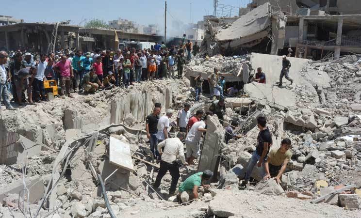  مقتل 16 مدنيًّا في قصف لقوات النظام شرق حلب
