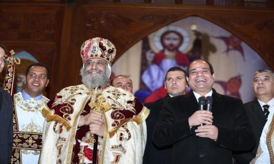  قائد الانقلاب يستنجد بـ”تواضروس” بعد انهيار الجنيه أمام الدولار