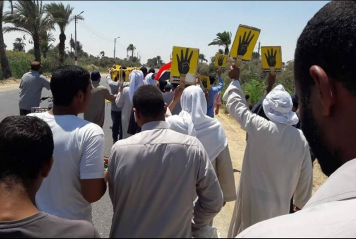  آحرار الفيوم ينتفضون عقب صلاة الجمعة رفضًا للانقلاب العسكري