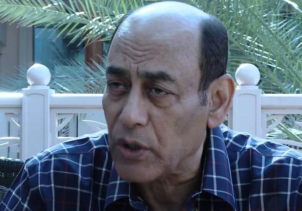  أحمد بدير.. “جرذ” يلعق على جميع الموائد