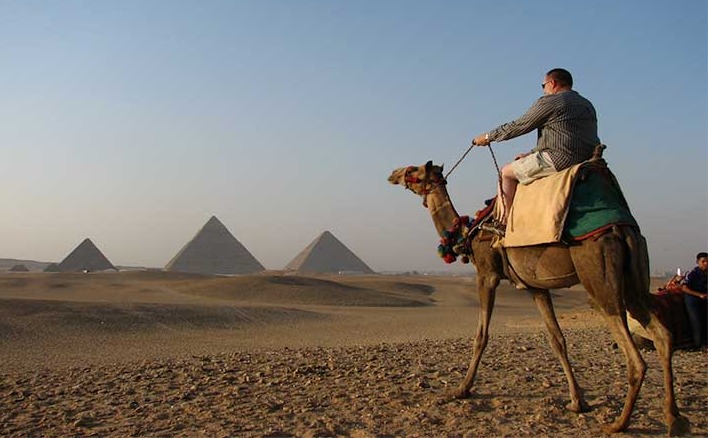  شؤم الانقلاب.. السياحة الوافدة لمصر تتراجع بنسبة 41% في 7 شهور