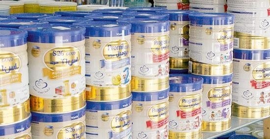  بعد تفاقم الأزمة.. الجيش يستغل شح “لبن الأطفال”ويضمه لإمبراطوريته الاقتصادية