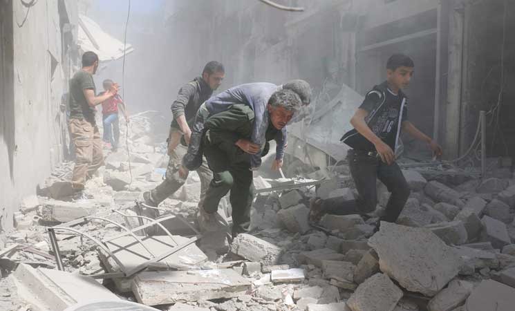  مقتل أطباء ومسعفين في غارة جوية على ريف حلب