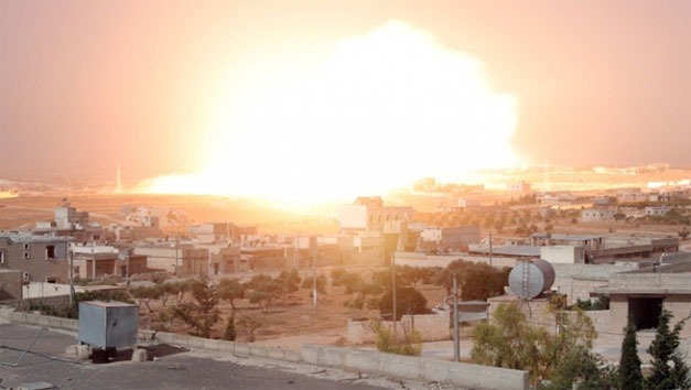  الطيران الروسي يقصف أحياء حلب بالفوسفور والحصيلة 104 شهداء