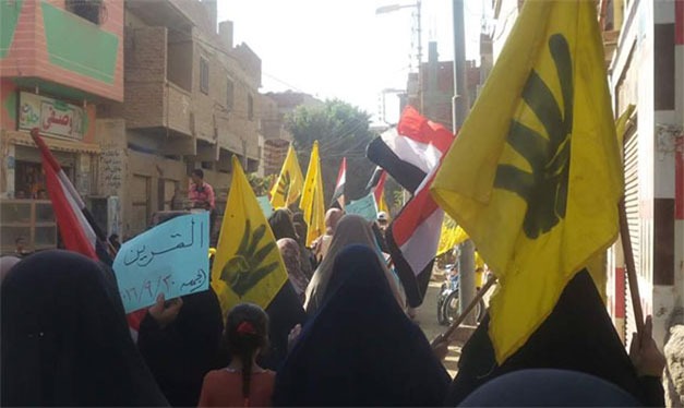  مسيرة لثوار القربن تجدد رفضها للانقلاب العسكري.. بالصور