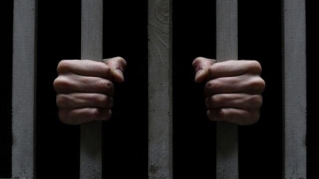  تجديد حبس ضابط شرطة وخفيرين في واقعة مقتل شاب بأبوكبير
