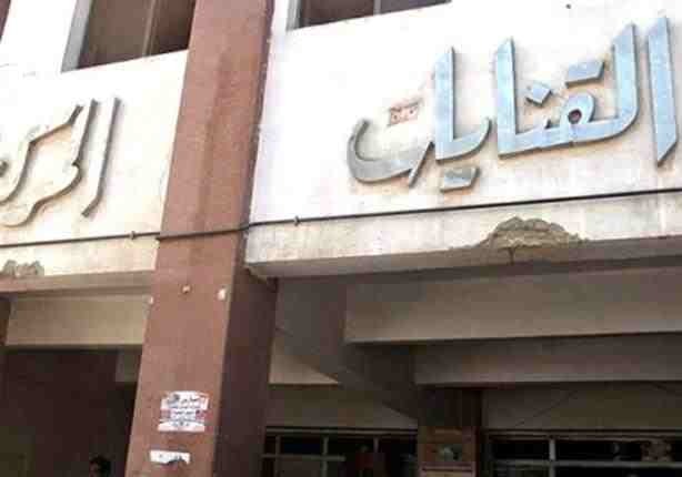  الأهالي يتجمهرون أمام مستشفى القنايات احتجاجًا على إهمال علاج طفل