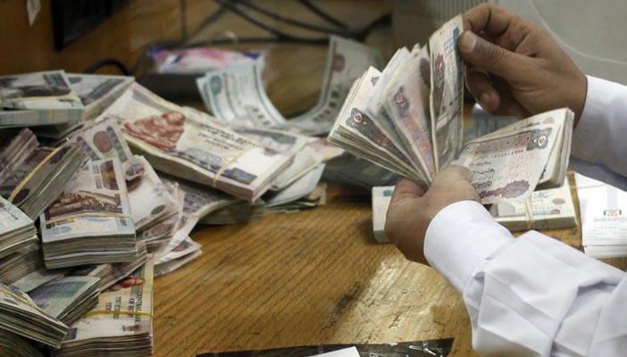  جنيه الانقلاب يتضاءل.. هل مصر على شفا ثورة جياع؟!