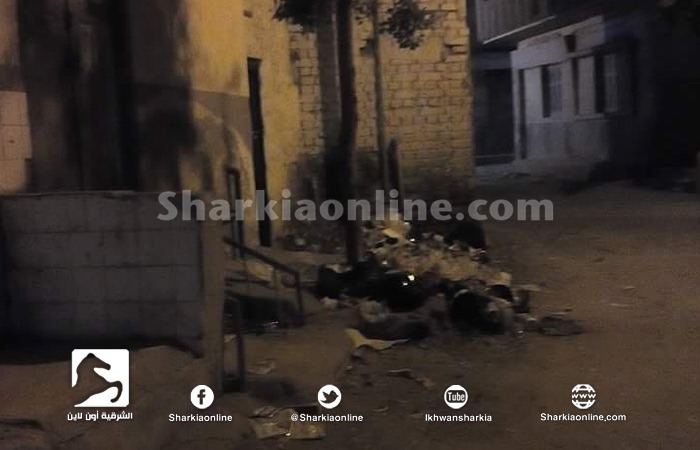  بالصور..القمامة تغزو شوارع أبوكبير.. والأهالي يستغيثون