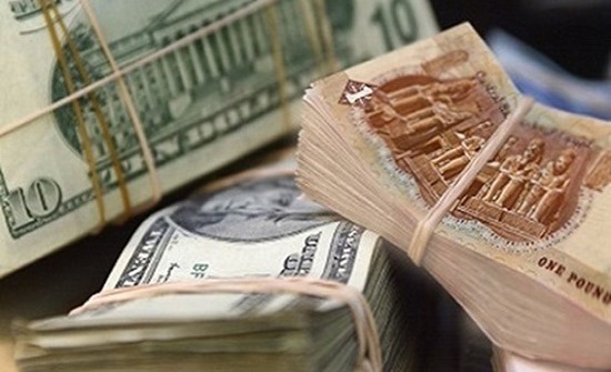  ارتفاع ديون مصر 253 مليارًا بعد تعويم الجنيه