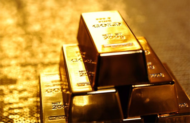  الذهب يعاود الارتفاع.. وجرام 21 يسجل  660