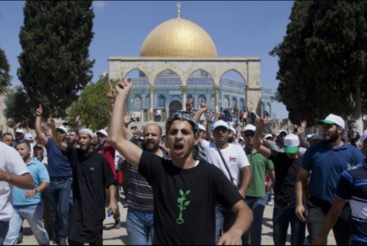  خطيب الأقصى: الاحتلال يحارب الإسلام بمنع الأذان