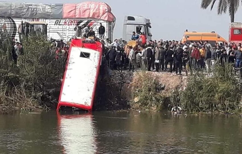  مصرع وإصابة 34 شخصًا في انقلاب أتوبيس بالدقهلية