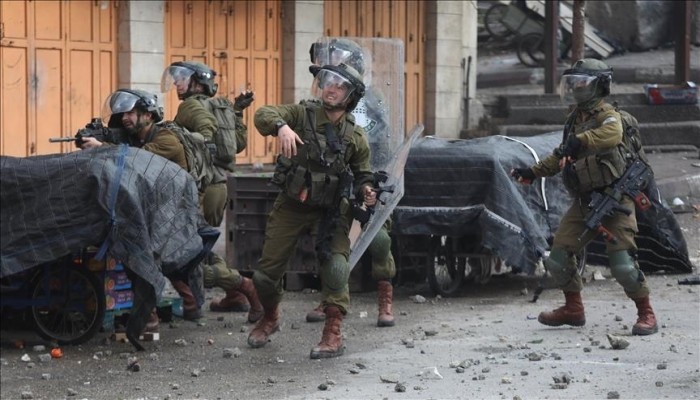  إصابة 10 فلسطينيين خلال تفريق جيش الاحتلال وقفة بالضفة