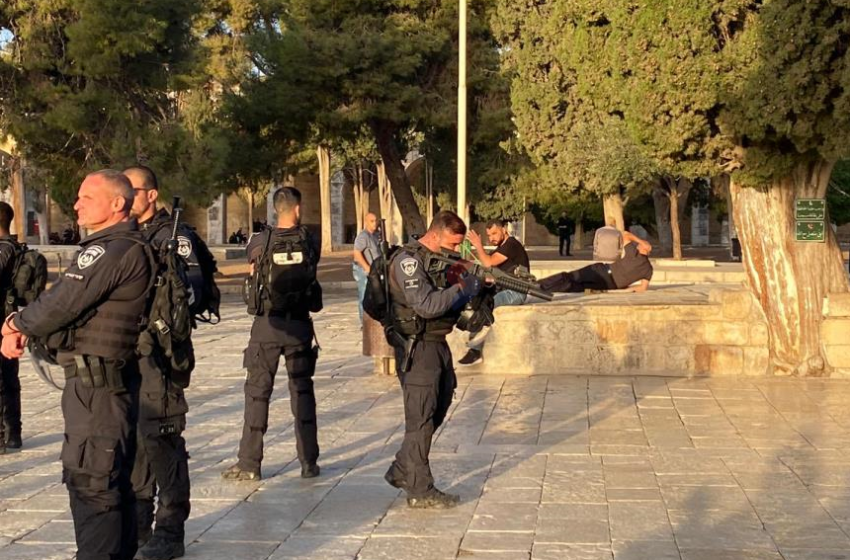  جيش الاحتلال يقتحم المسجد الأقصى واعتداءات على المرابطين